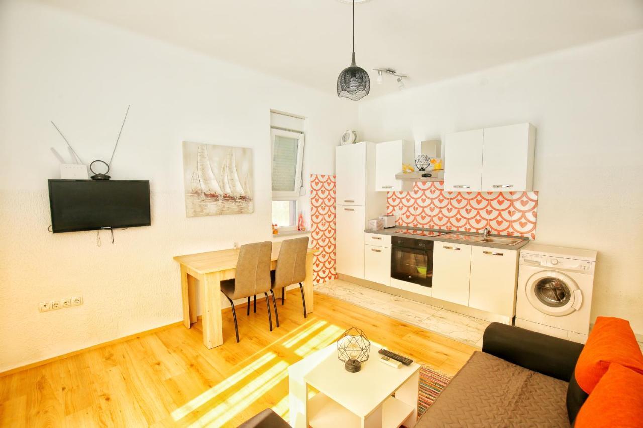 Family Apartment غييكا المظهر الخارجي الصورة